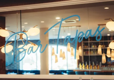 BarTapas window sign